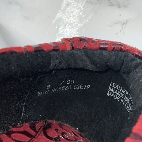 B.O.C Deep Red Paisley Embossed Suede Peggy Clog-EUR 39/US 8 - Picture 9 of 9